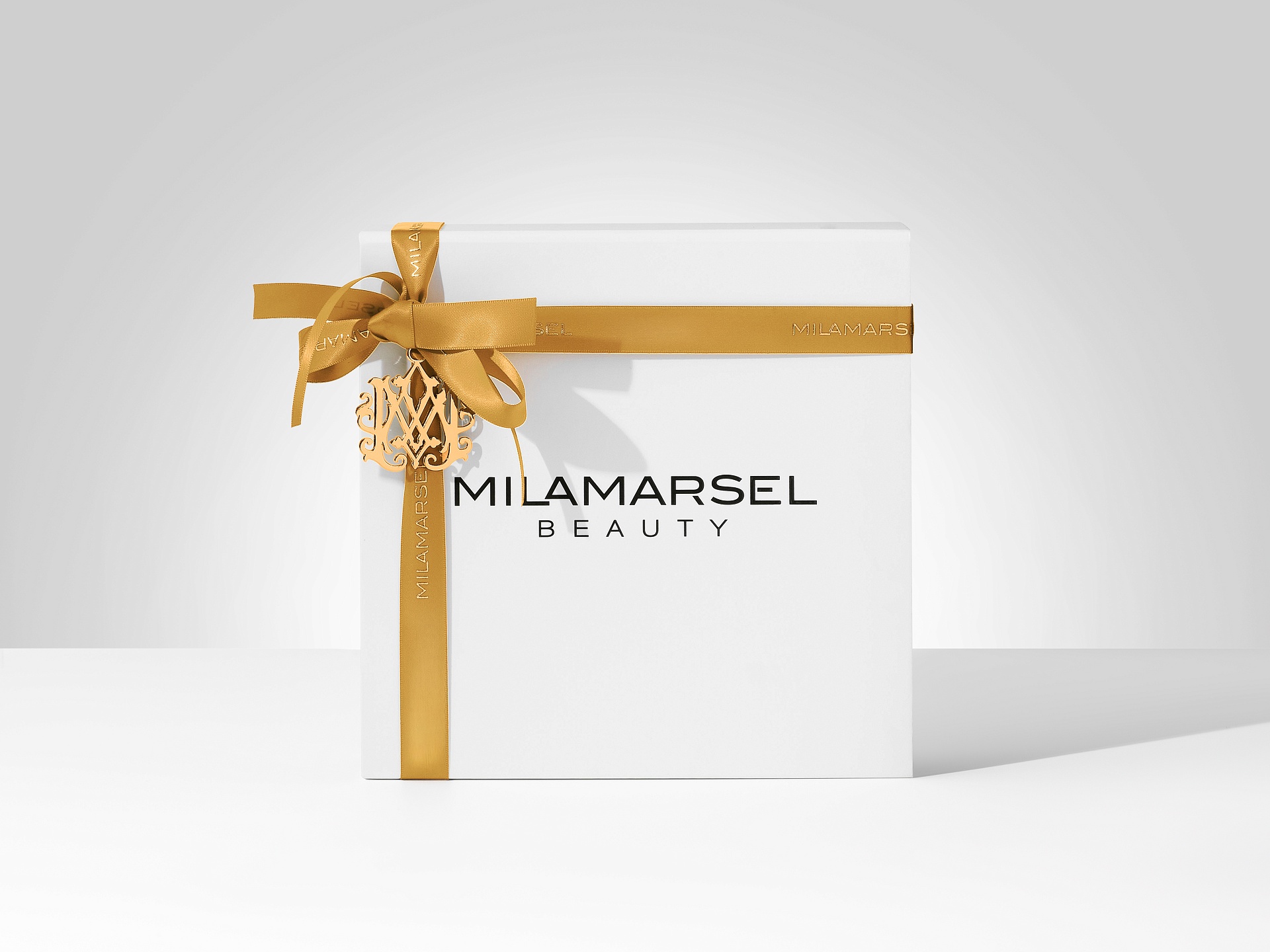 Набор для ухода за телом «Золотая коллекция» Golden Collection Gift Set в подарочной коробке, фото 2